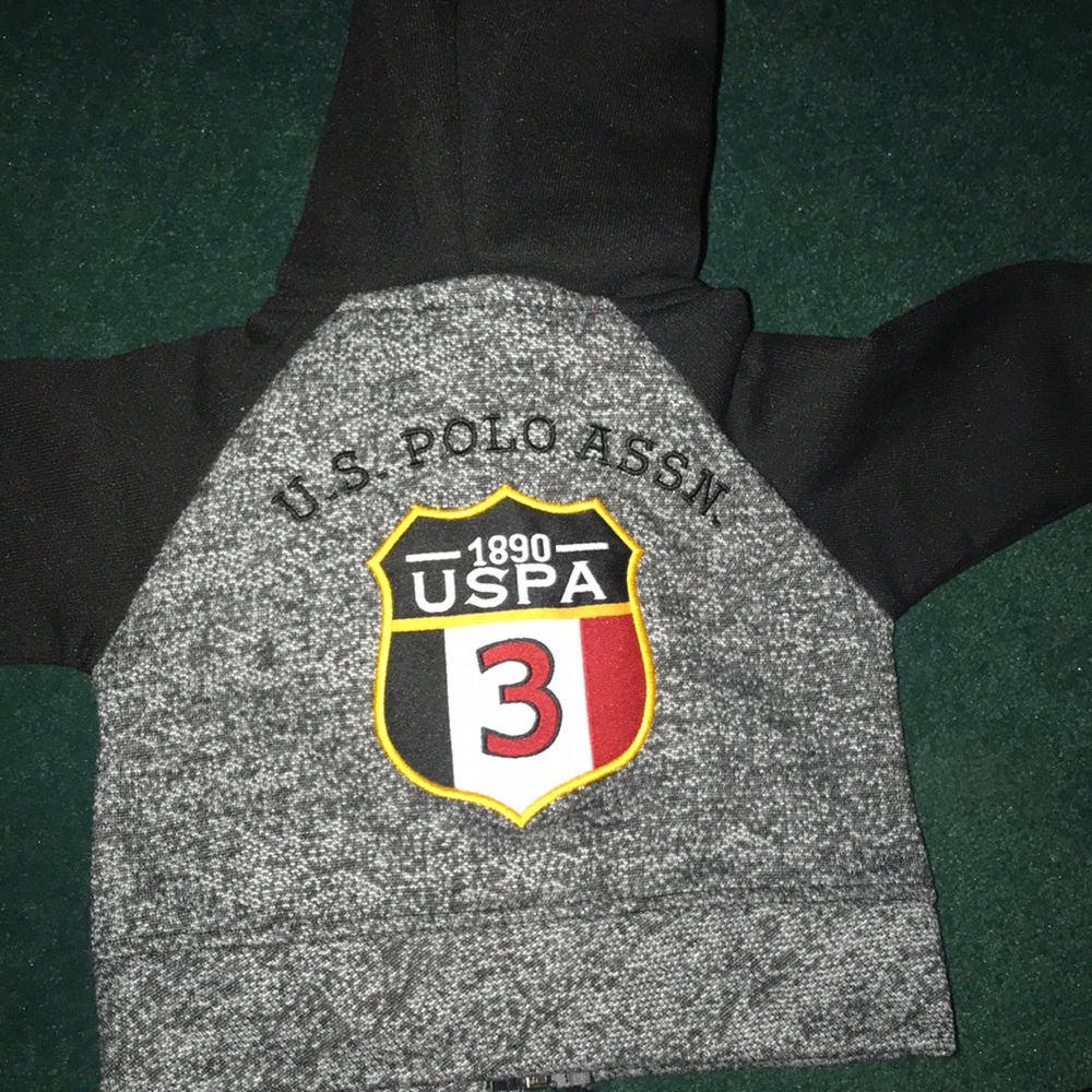 Track suit - Picture 2 of 2